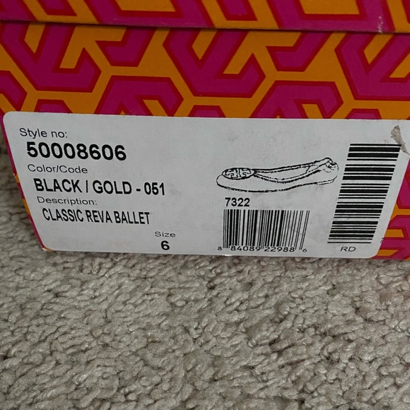 Tory Burch Reva Black / Gold Flats Size 6 - Picture 5 of 7